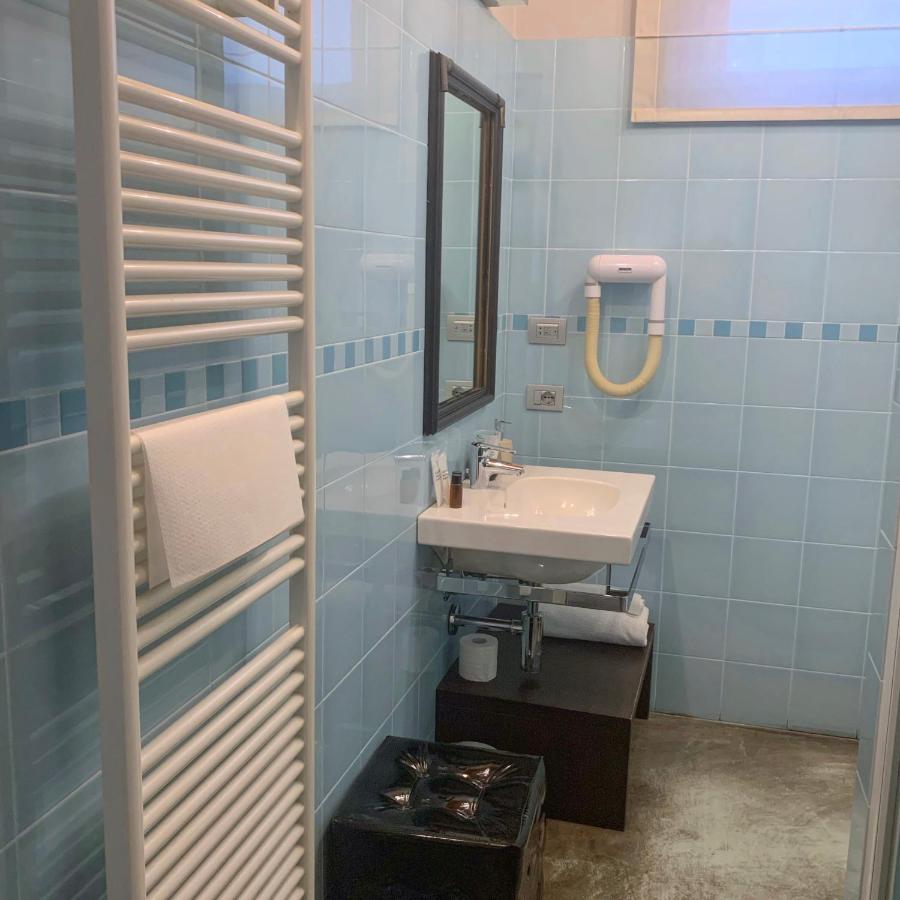 Cortiletto D'Alba Camere Con Ristorante Zewnętrze zdjęcie